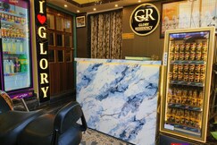 GLORY RESIDENCY & Cafe