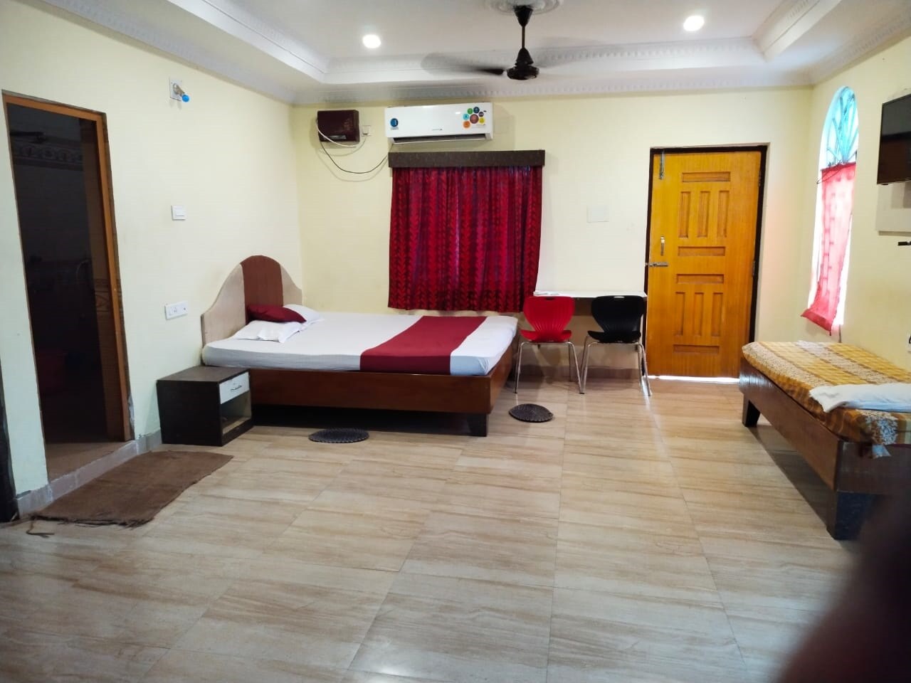 Main gallery