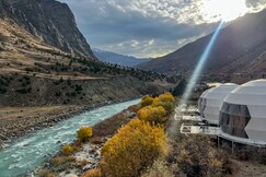 YOLO Outdoors | Riverside Luxury Domes & Glamping - Jispa