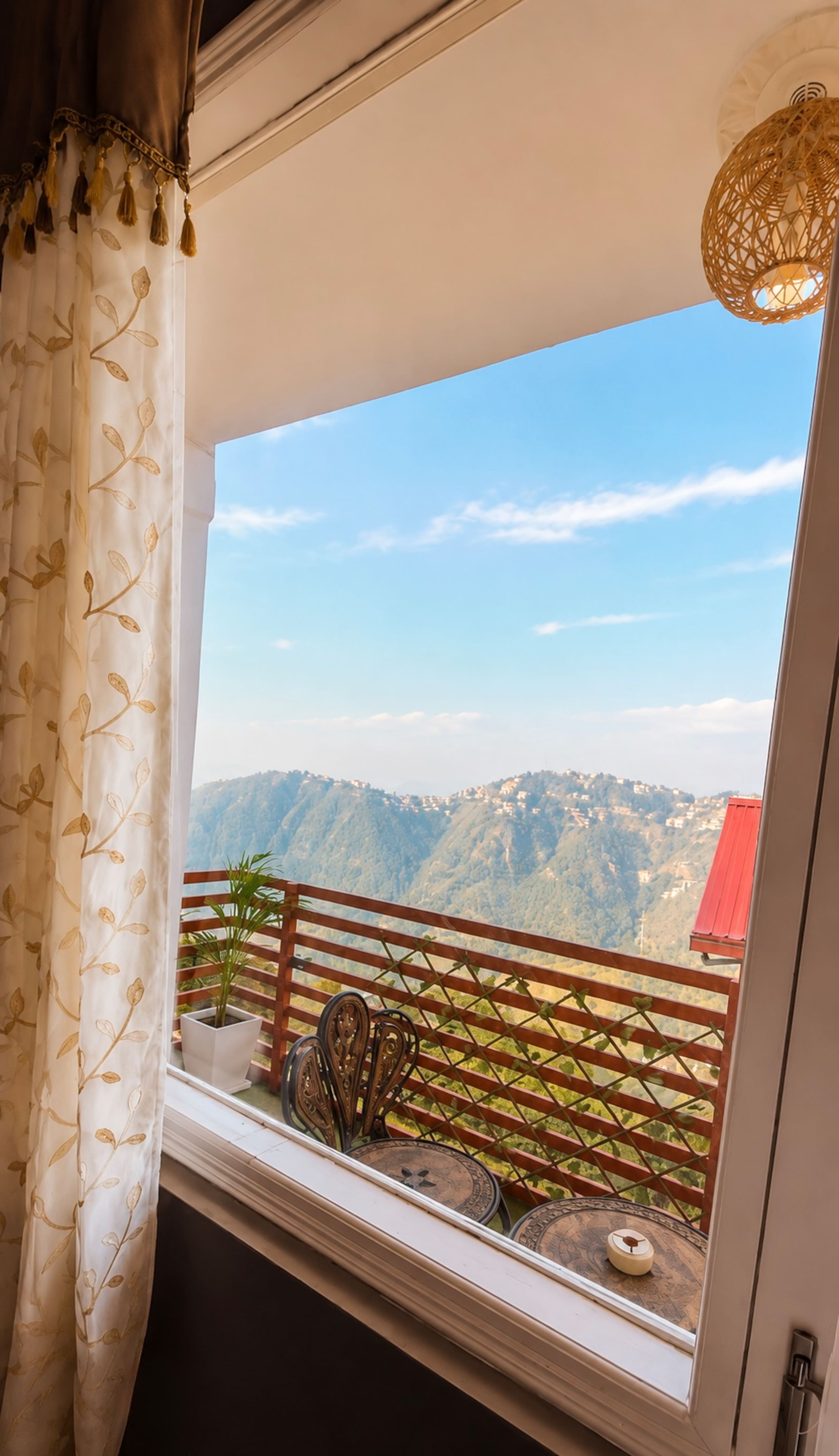 The Oreo Bliss Scenic Valley View 2BHK - Tap to explore photos