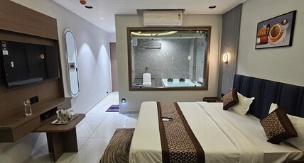 Hotel Nest Plaza Room Type - Jacuzzi Room