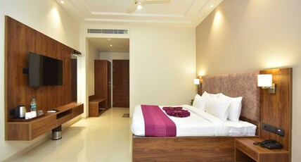 Hotel ShyamLeela - Khatushyamji Room Type - Executive Room