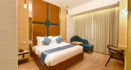Palette Hotel by CheckIn Amritsar, Airport Road Room Type - Premium King Bed Room