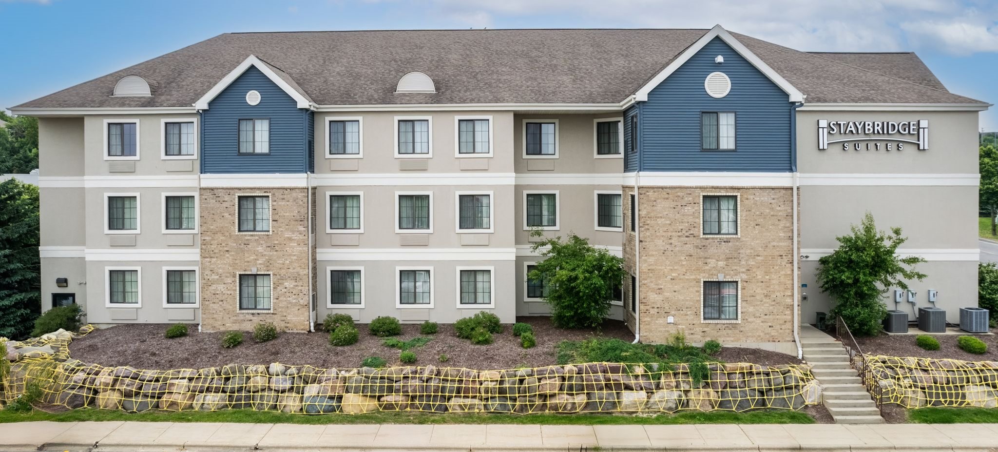 Staybridge Suites MADISON-EAST, an IHG hotel - Tap to explore photos