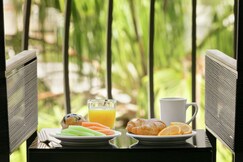 Embassy Suites by Hilton, Los Angeles - Downey