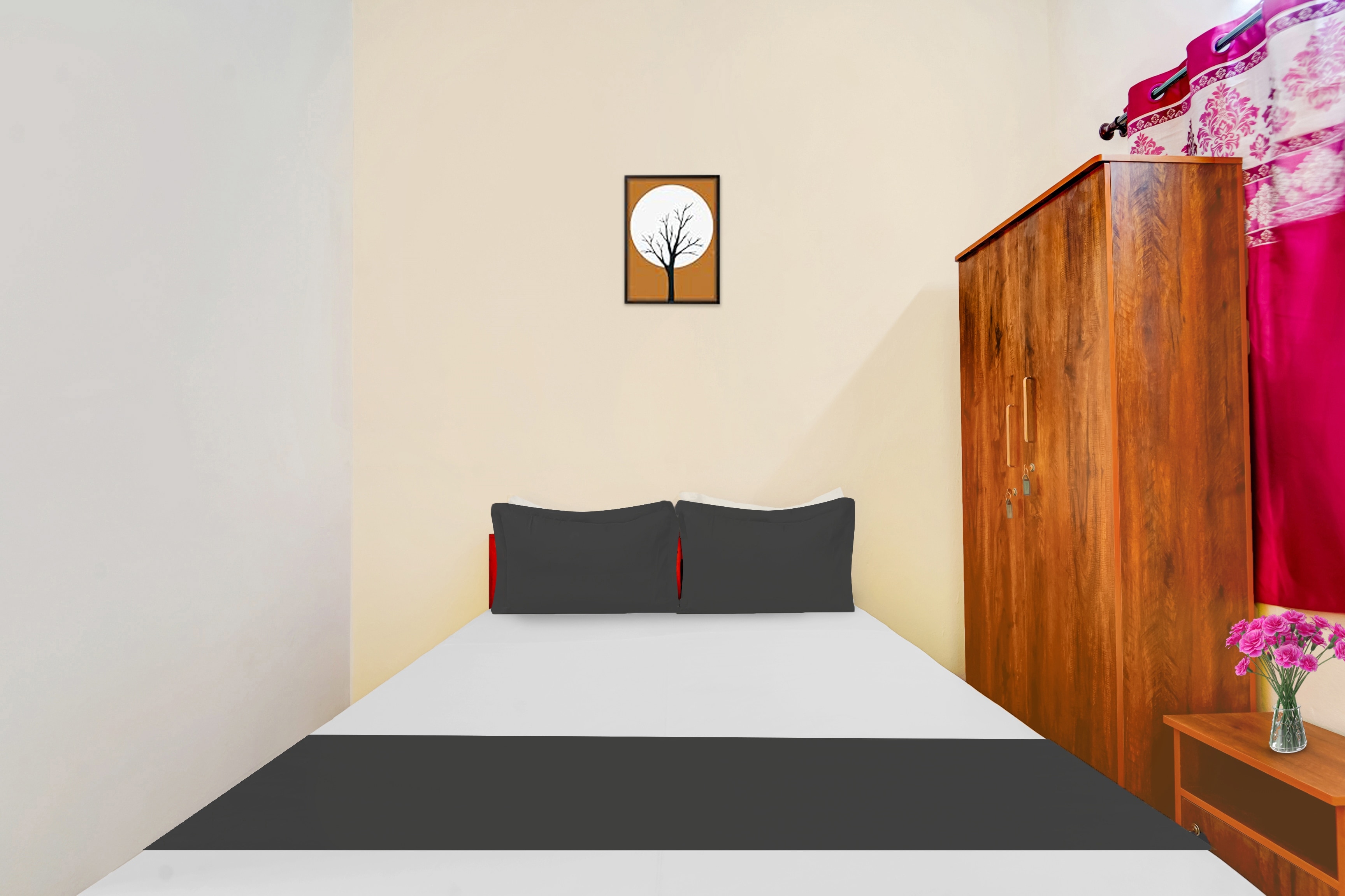 Super Hotel O Okkilipalayam - Tap to explore photos