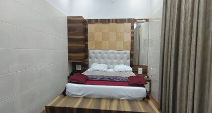 SRM Guest Inn Room Type - Special Room