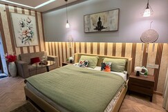 Private Big 1RK For Couples & Family