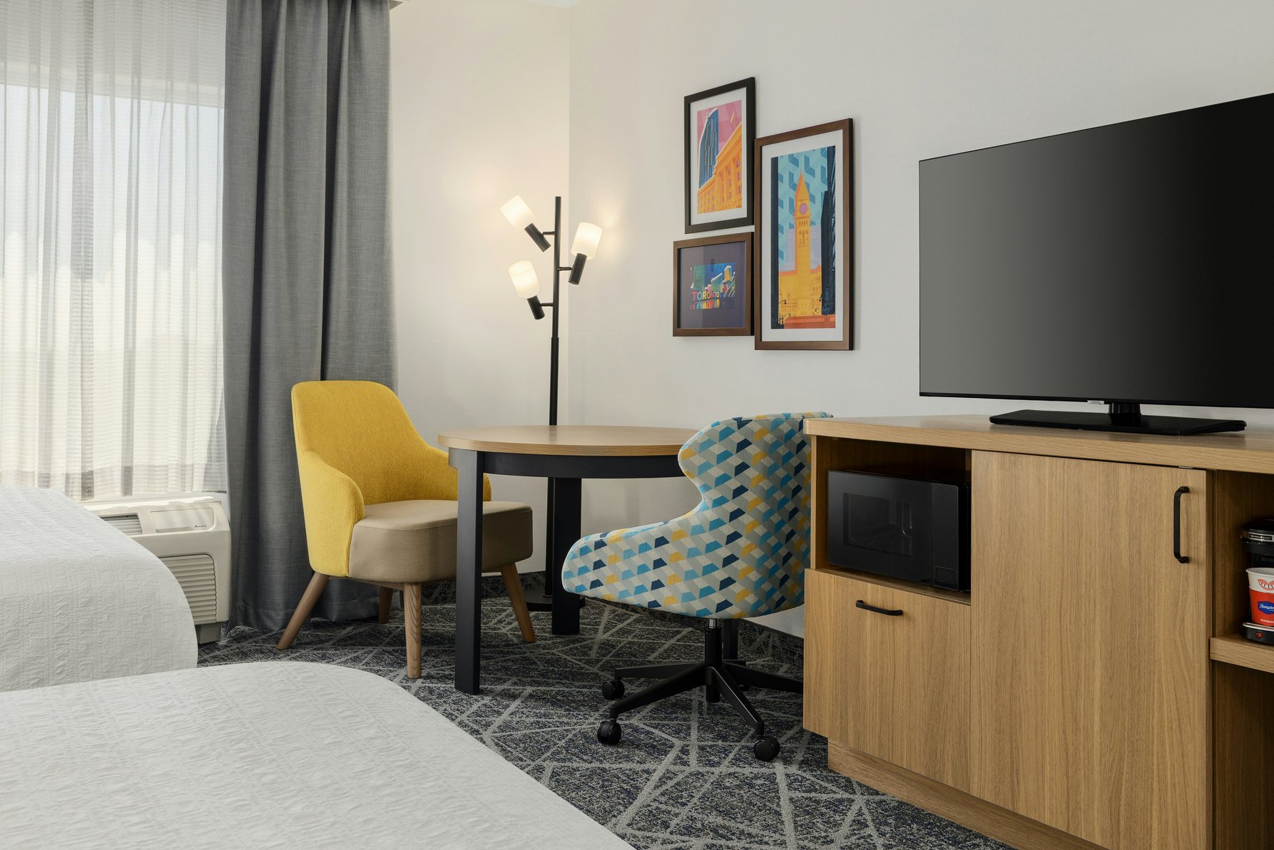 Hampton Inn by Hilton Toronto Airport Corporate Centre - Tap to explore photos