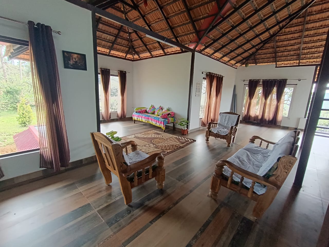 Jishi Homestay - Tap to explore photos