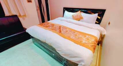 Shree Ram Palace | Ayodhya  Room Type - Deluxe room 102