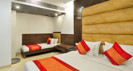 Hotel Benz International, Karol Bagh Room Type - Family Room Triple Bed