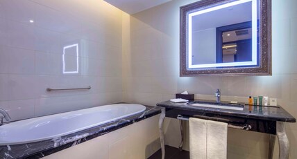 Hilton Podgorica Crna Gora Room Type - KING GUEST ROOM-PARK VIEW