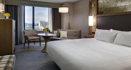 Hyatt Regency Boston Room Type - King Room with City View Hyatt Regency Boston Room Type - King Room with City View