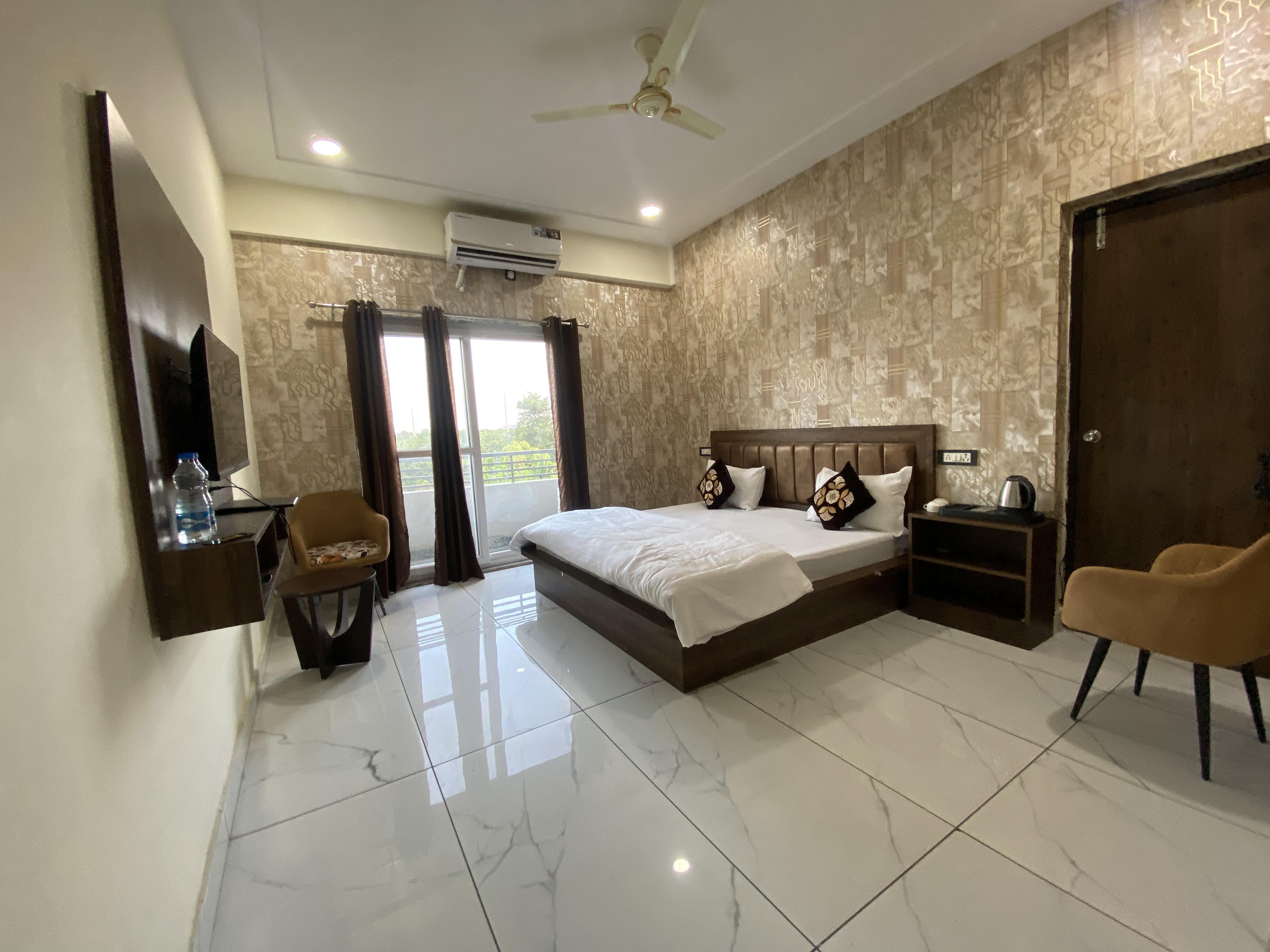 Vihaan Residency - Tap to explore photos