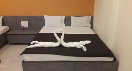 HOTEL SAIMEERA PALACE Room Type - TRIPLE BED NON A.C