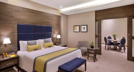 voco AL KHOBAR, an IHG hotel Room Type - 1 King Bed Suite Jetted Tub Non Smoking voco AL KHOBAR, an IHG hotel Room Type - 1 King Bed Suite Jetted Tub Non Smoking