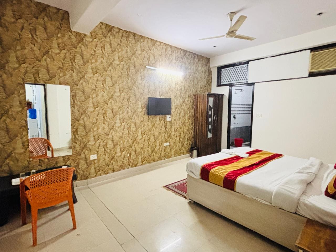 ADA RESIDENCY B-46 SECTOR 20 NOIDA - Tap to explore photos