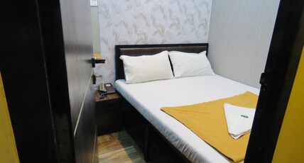 Shabana Room Type - Double Bed Room with shared bathroom