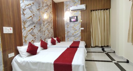 Shaukat Sewarth Sadan (SSS Palace) Room Type - Queen room