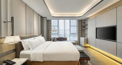 Crowne Plaza LANZHOU NEW AREA Room Type - 1 Bedroom Suite Dining Kitchenette Area