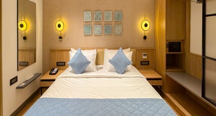 Hotel A1 Divya Inn Room Type - Deluxe Room Temple View