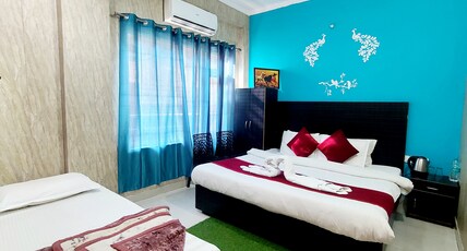 Hotel Ananta Stays Room Type - Deluxe Room