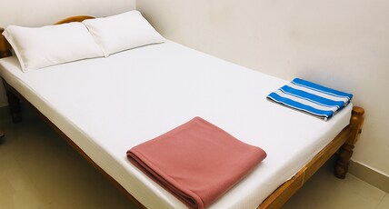 Golden Beach Homestay Room Type - Budget  Double  Room