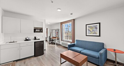 Hampton Inn by Hilton Calexico Room Type - 1 KING STUDIO SUITE