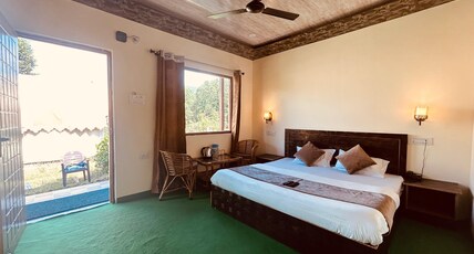 KedarDarshan Resort Room Type - Himalayan View Luxury Room