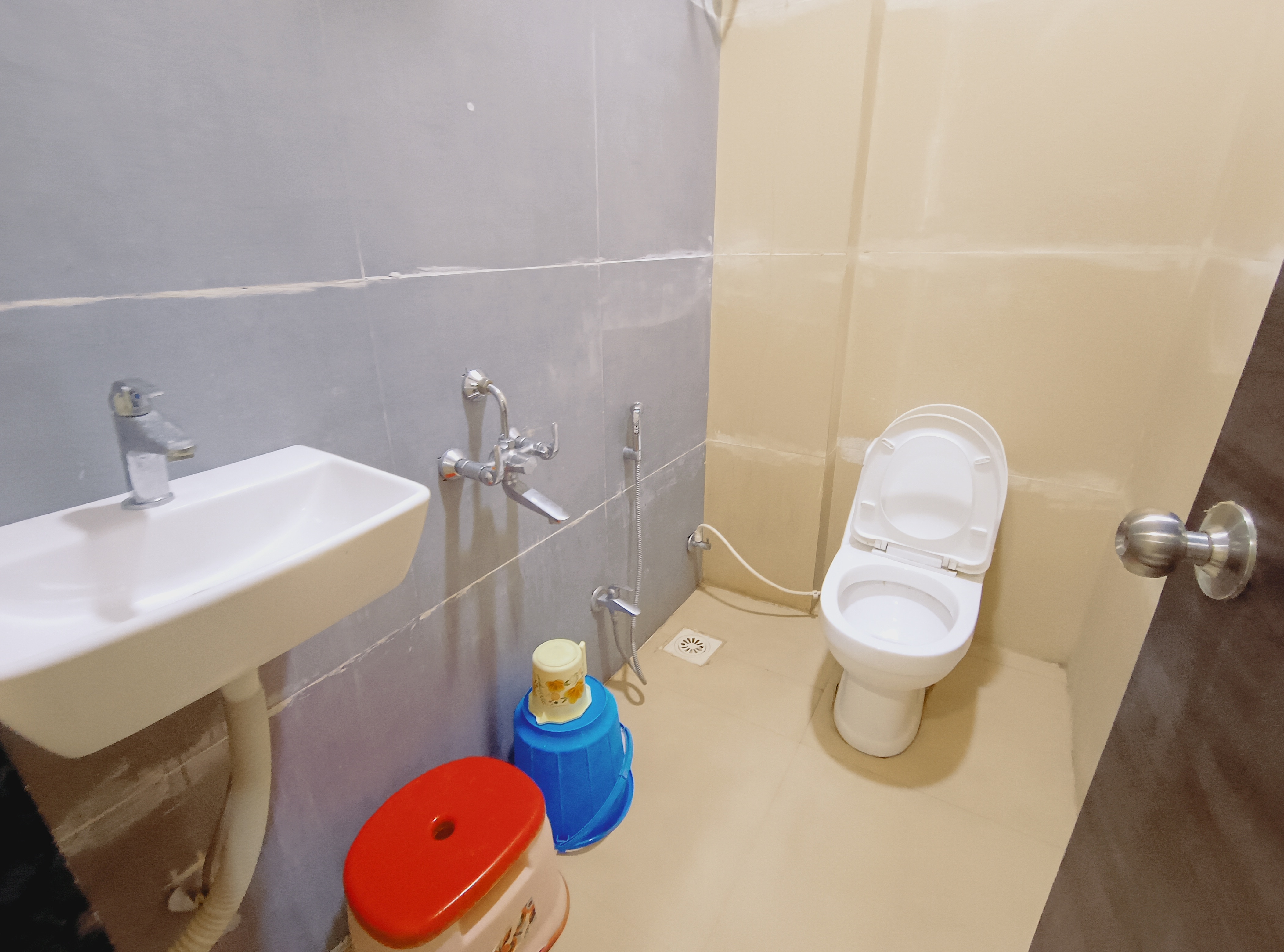 Hotel Shree Bhagwati - Tap to explore photos
