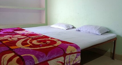 Monika Mansion Bodhgaya Room Type - Budget bedroom 2