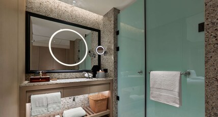 Hilton Shigatse Room Type - KING GUEST ROOM