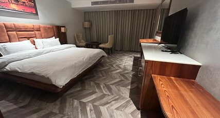 Hotel Subash Palace Room Type - Premium Room