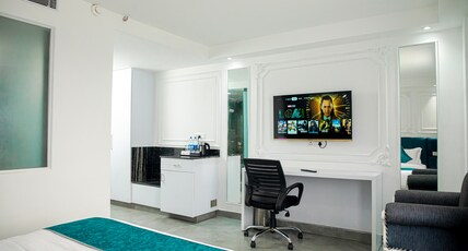 Vimala Regency Room Type - Suite with Balcony