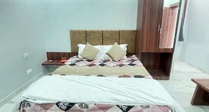 Hotel R S Residency Room Type - Deluxe AC Room