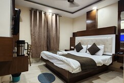 Hotel tashkent palace @ New Delhi Railway Station