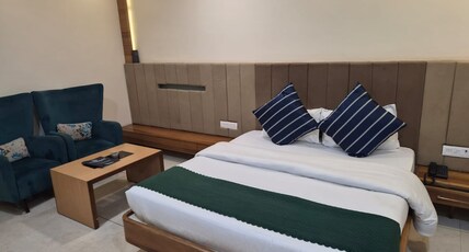 Hotel Vardan Room Type - Suite