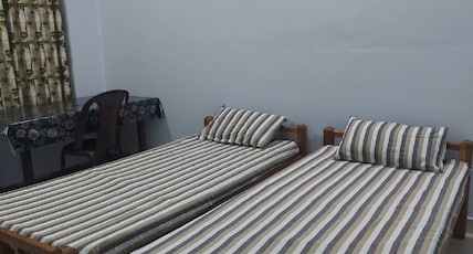 Queen Merry Tourist Home Room Type - Standard Non Ac Room Queen Merry Tourist Home Room Type - Standard Non Ac Room