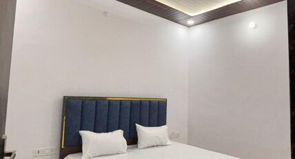 Suryavanshi Guest House Room Type - Deluxe Room