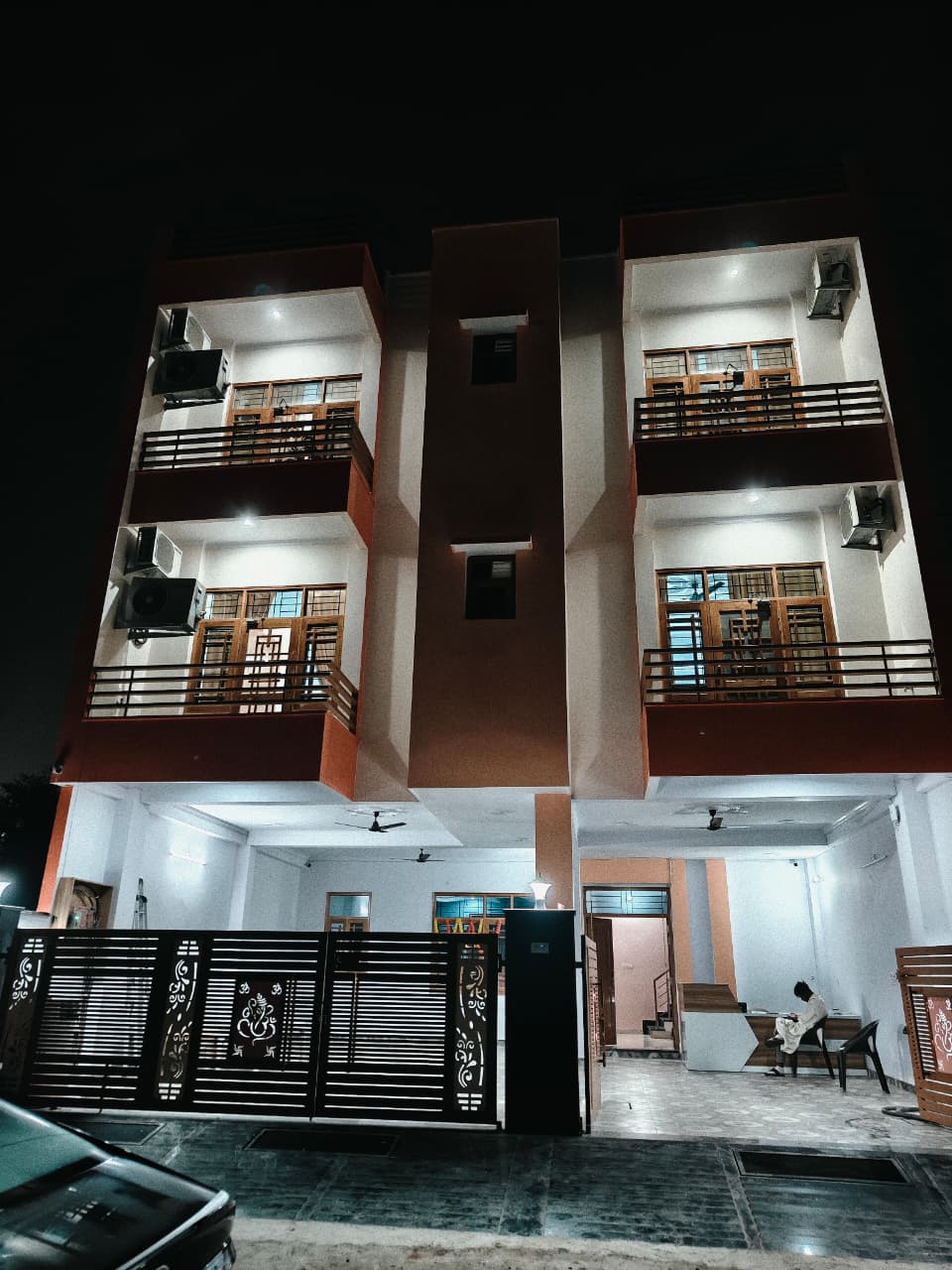 BLISS HOME STAY - Tap to explore photos