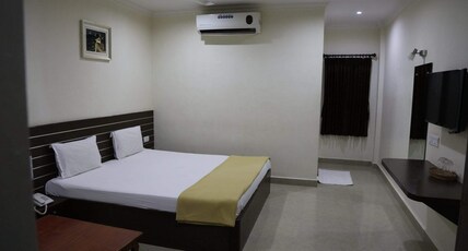 CBL104 INN By Blessings Hospitality Room Type - Deluxe