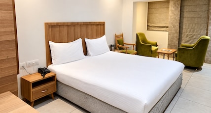 Hotel Swagath Room Type - Deluxe AC Room Hotel Swagath Room Type - Deluxe AC Room
