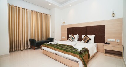 Interglobe Oasis, Gurgaon Room Type - Super Deluxe Room