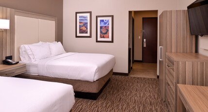 Holiday Inn Express & Suites Williams, an IHG Hotel Room Type - 2 Queen Standard