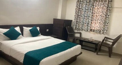 FabHotel Skyland I Room Type - Deluxe Room
