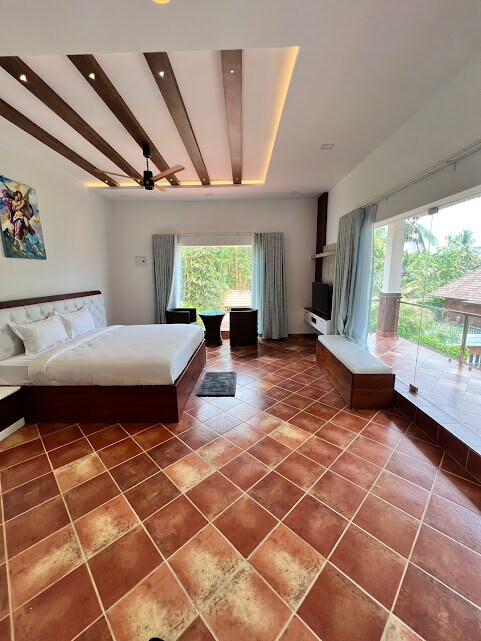 Ohstayz Annam | Luxury Private Pool Villa in Athirappilly - Tap to explore photos