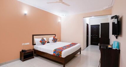 Oriva Rendezvous Beach Resort - Nr. Dona Paula Beach Room Type - Deluxe Room
