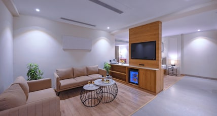 Royale Sarovar Portico Agra Room Type - Suite with Living Area Royale Sarovar Portico Agra Room Type - Suite with Living Area