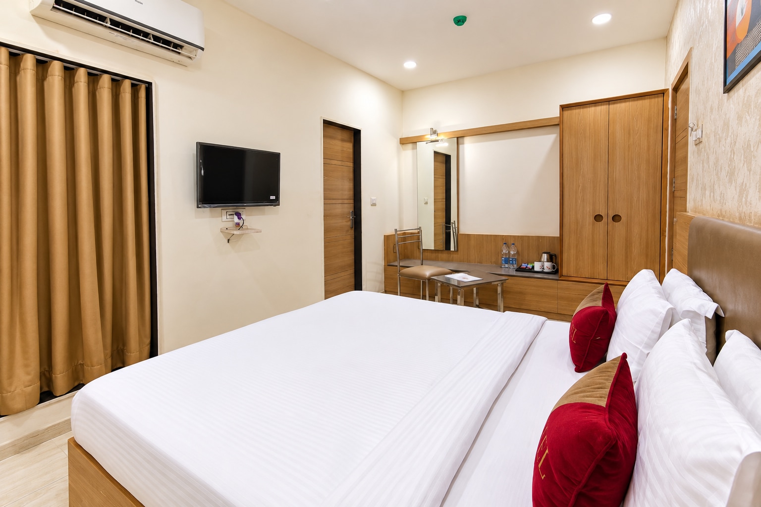Aceotel Select Akshar Imperial, Morbi - Tap to explore photos
